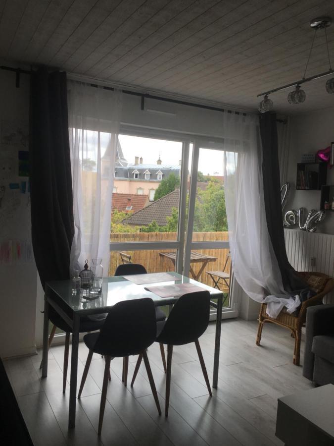 2 Pieces - Quartier Calme - Parking Gratuit Apartment Metz Ngoại thất bức ảnh